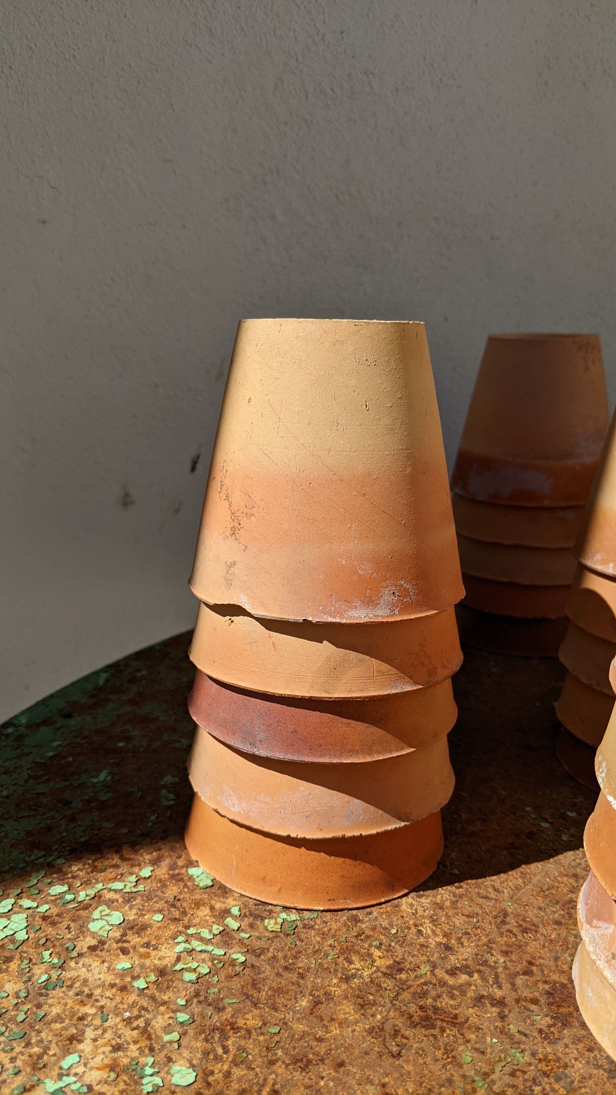 Terracotta pot circa 1930 graineterie