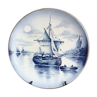 Marine decorative dish of the 30s by Saint-Amand