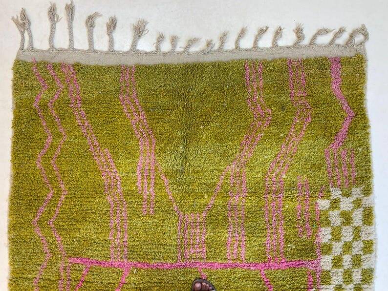 Traditional handmade pure wool rug, size 100 x 200 cm