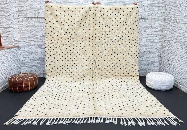 Handmade pure wool Berber rug size 250 x 250 cm