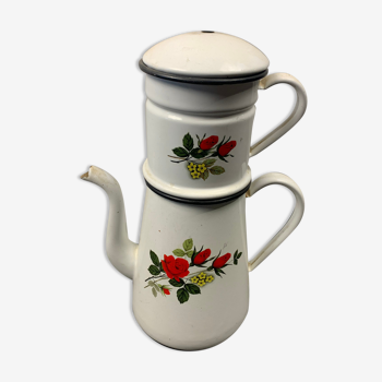 Cafetière émaillée