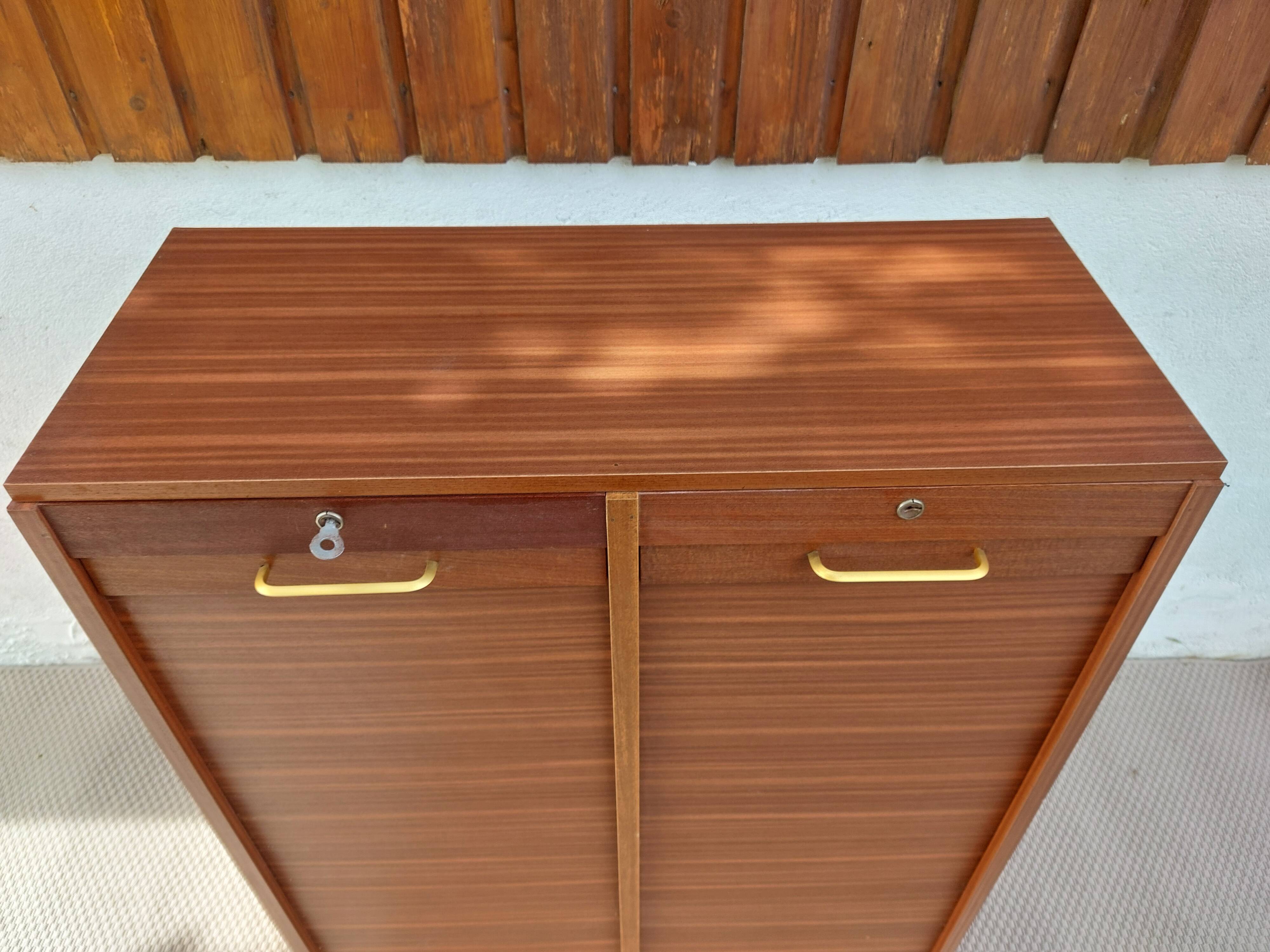 Meuble classeur à rideaux double