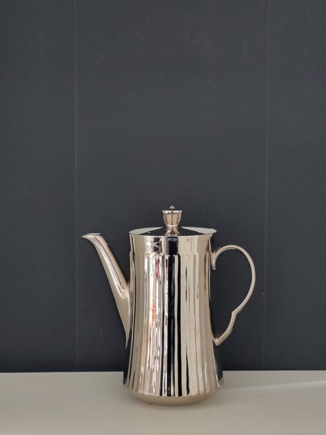 Vintage Royal teapot 1959