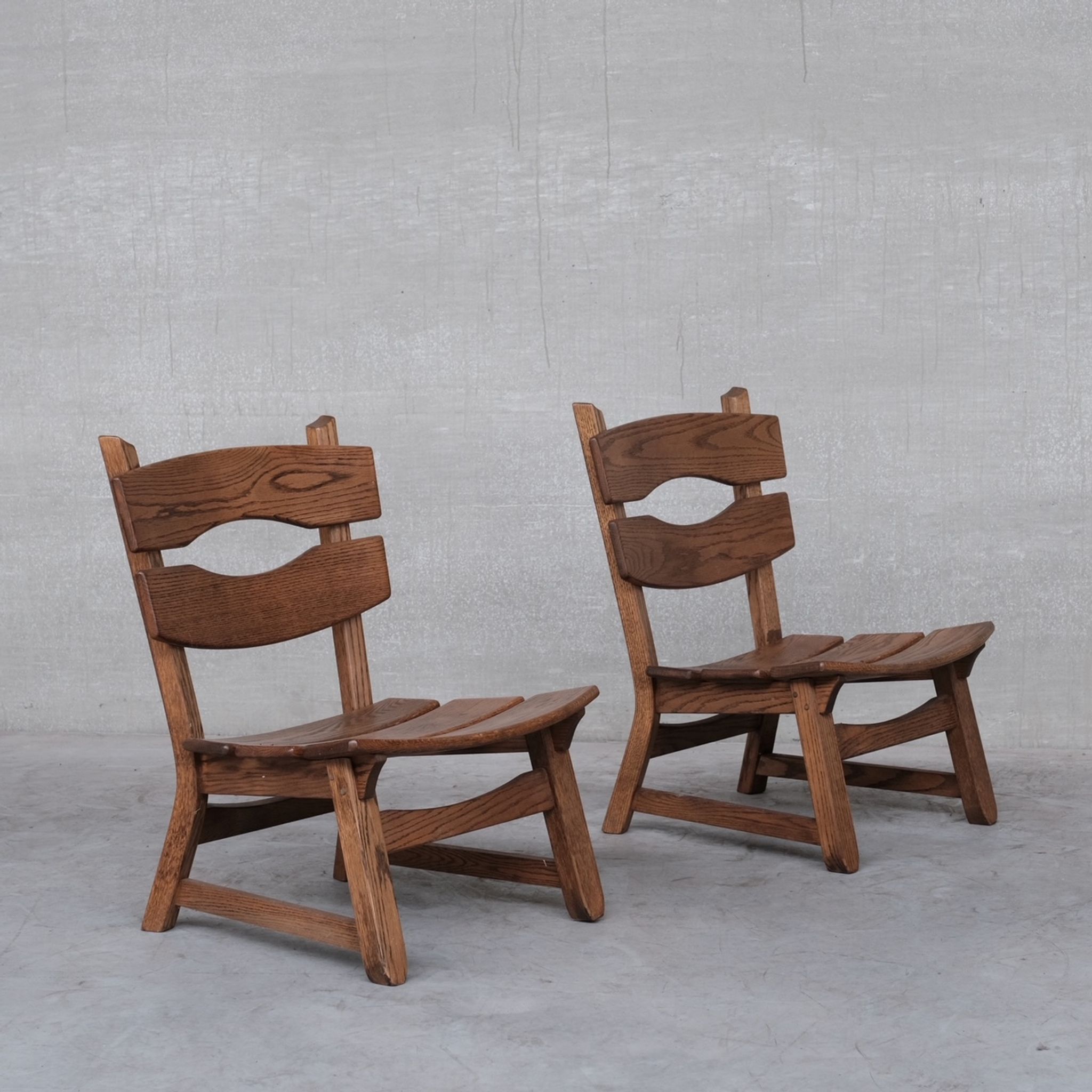Chaise en bois basse