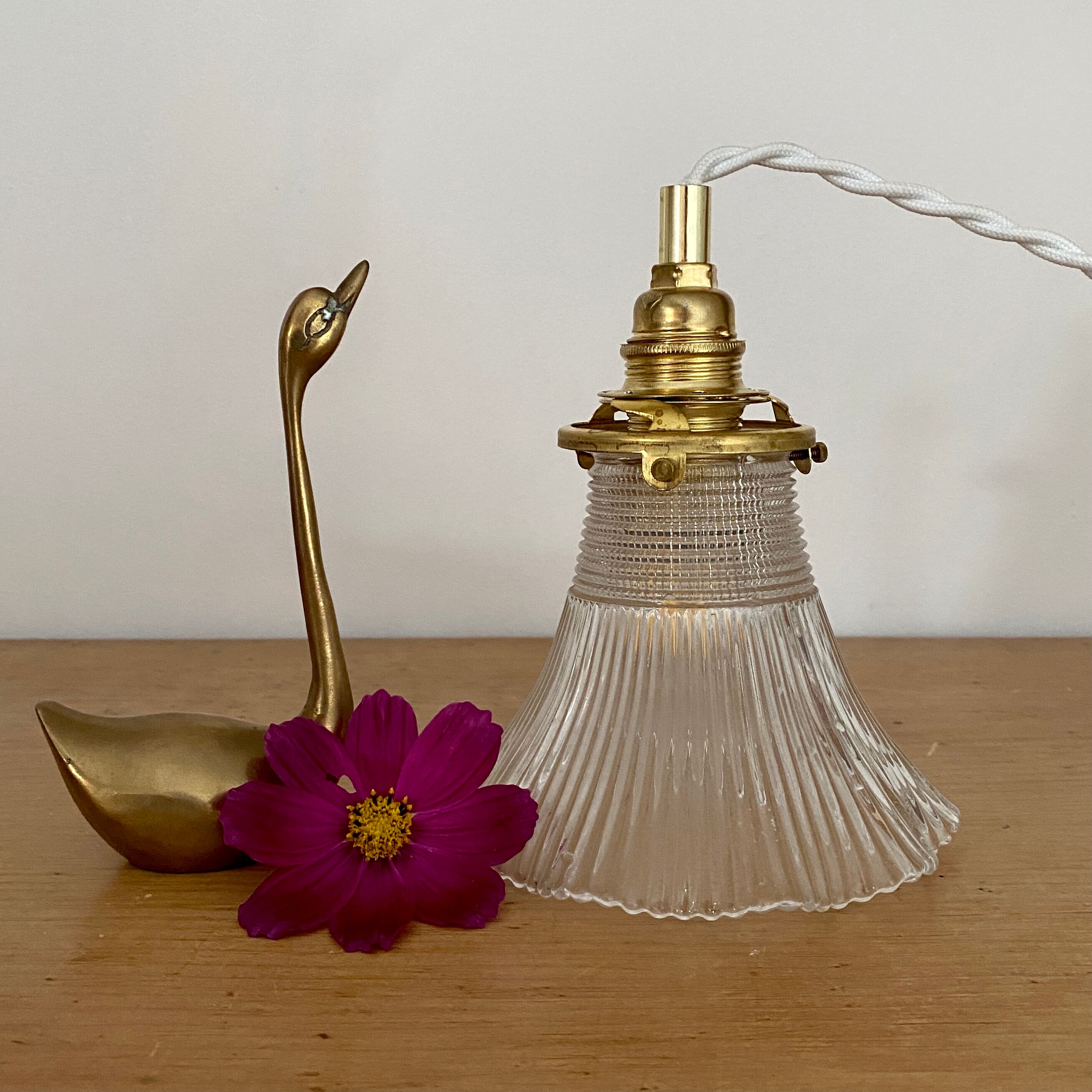 Vintage tulip walker in holophanous glass