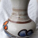 70s vase