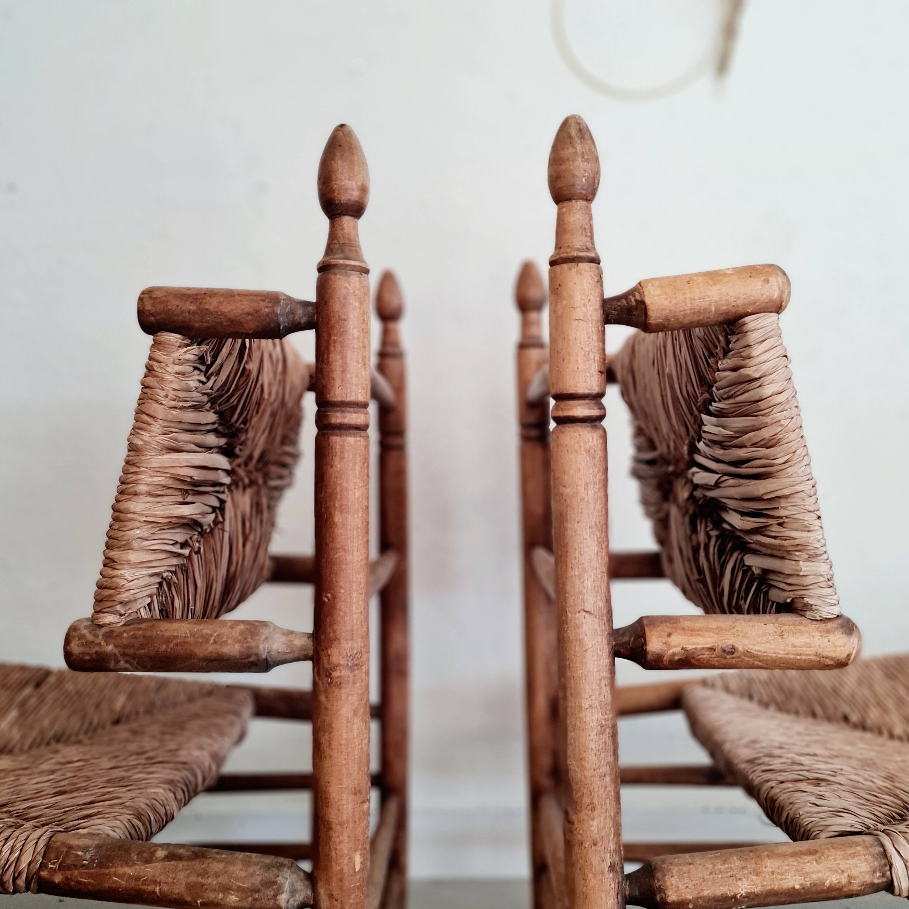 Paire fauteuils en bois et paille