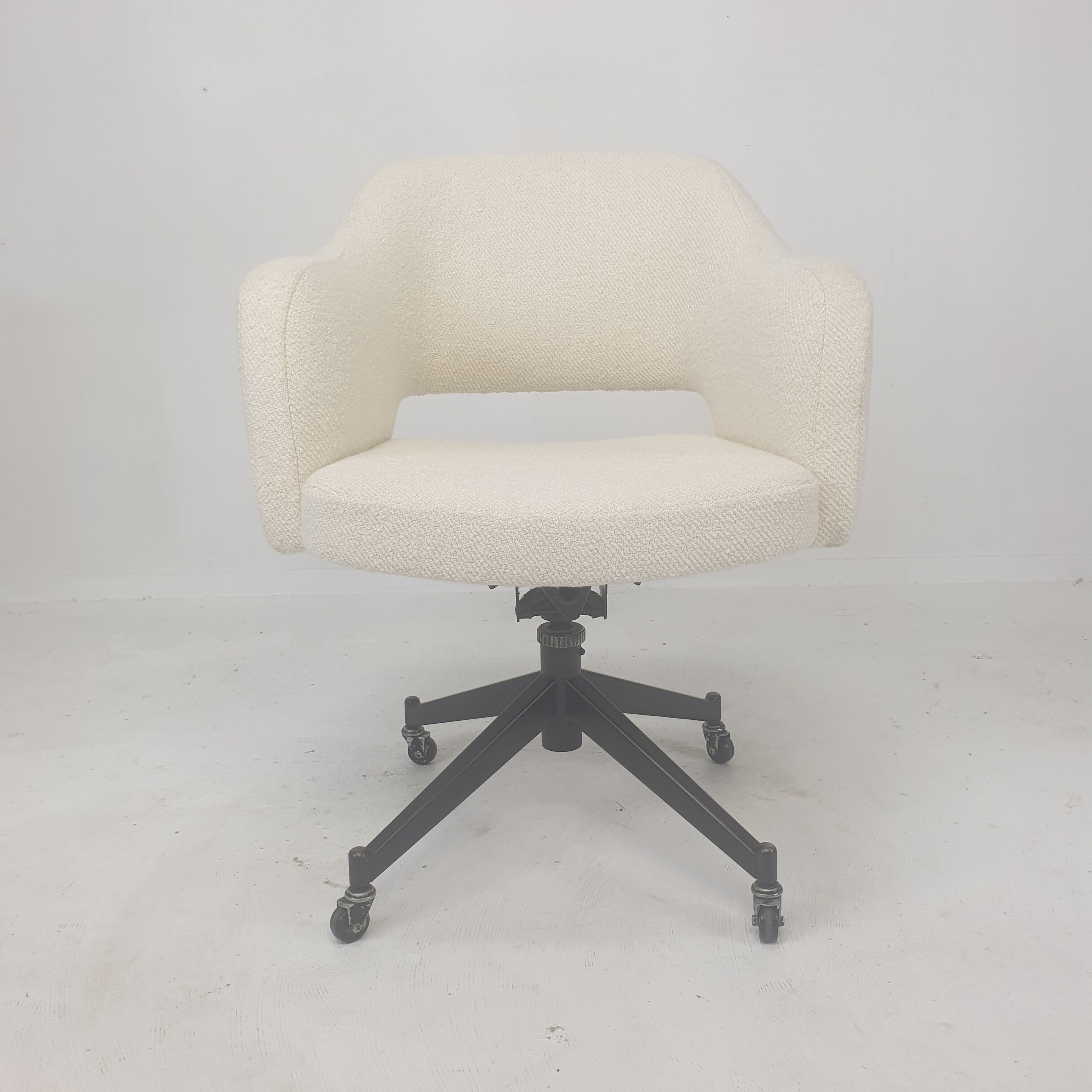Mid-Century Italian Swivel Armchair, 1960s