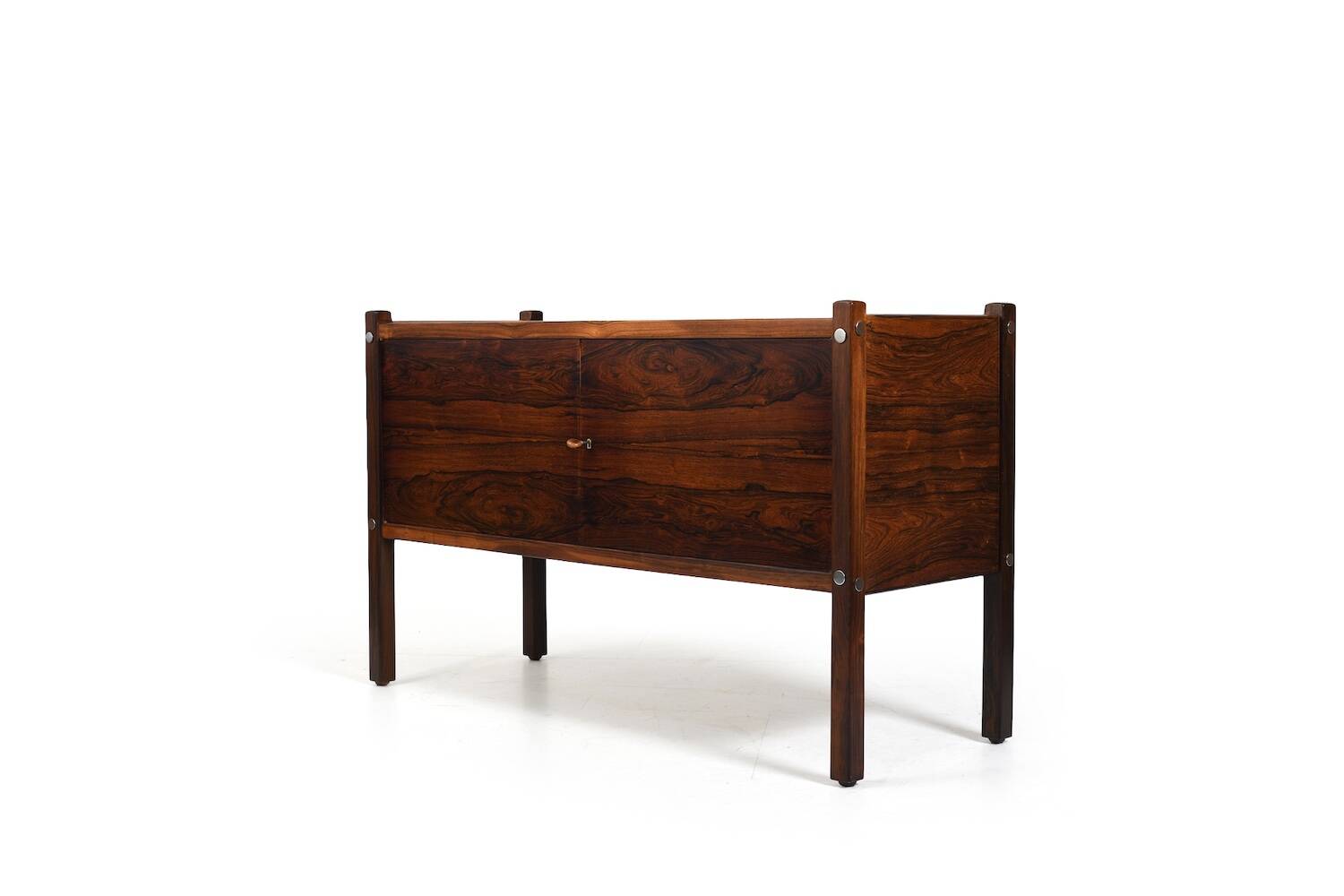Buffet rare "Luciana" par Sergio Rodrigues pour OCA années 1960.