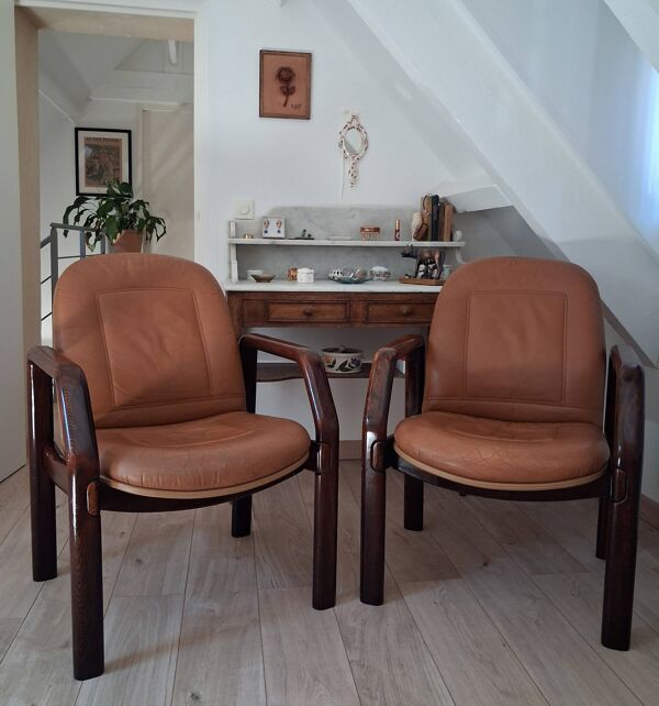 Paire de fauteuils chauffeuse lounge de la marque haut de gamme ATAL