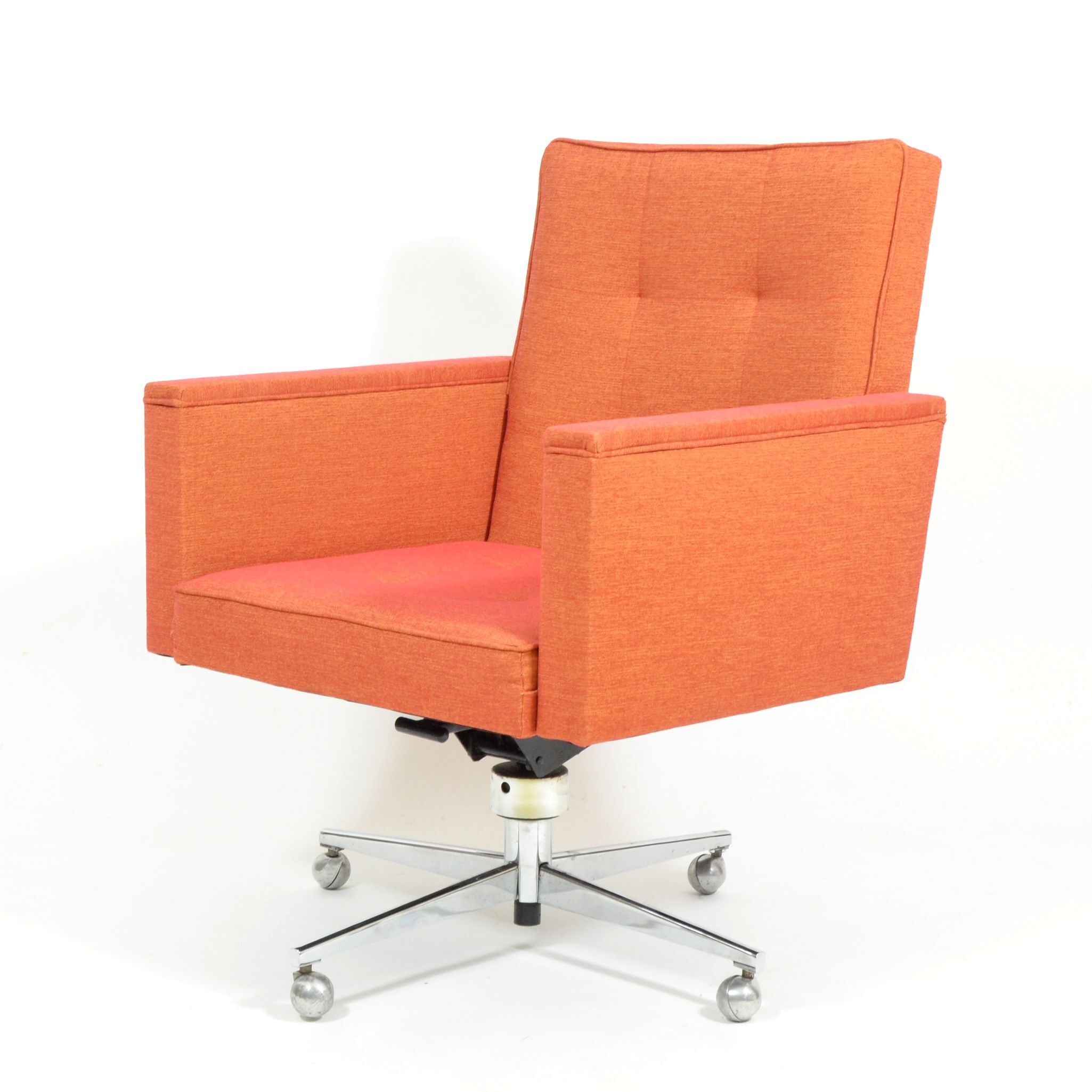 1970s swivel armchair on metal leg