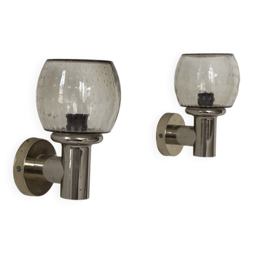 Pair of vintage wall lights, chromed metal and bubbled glass, France, 1960