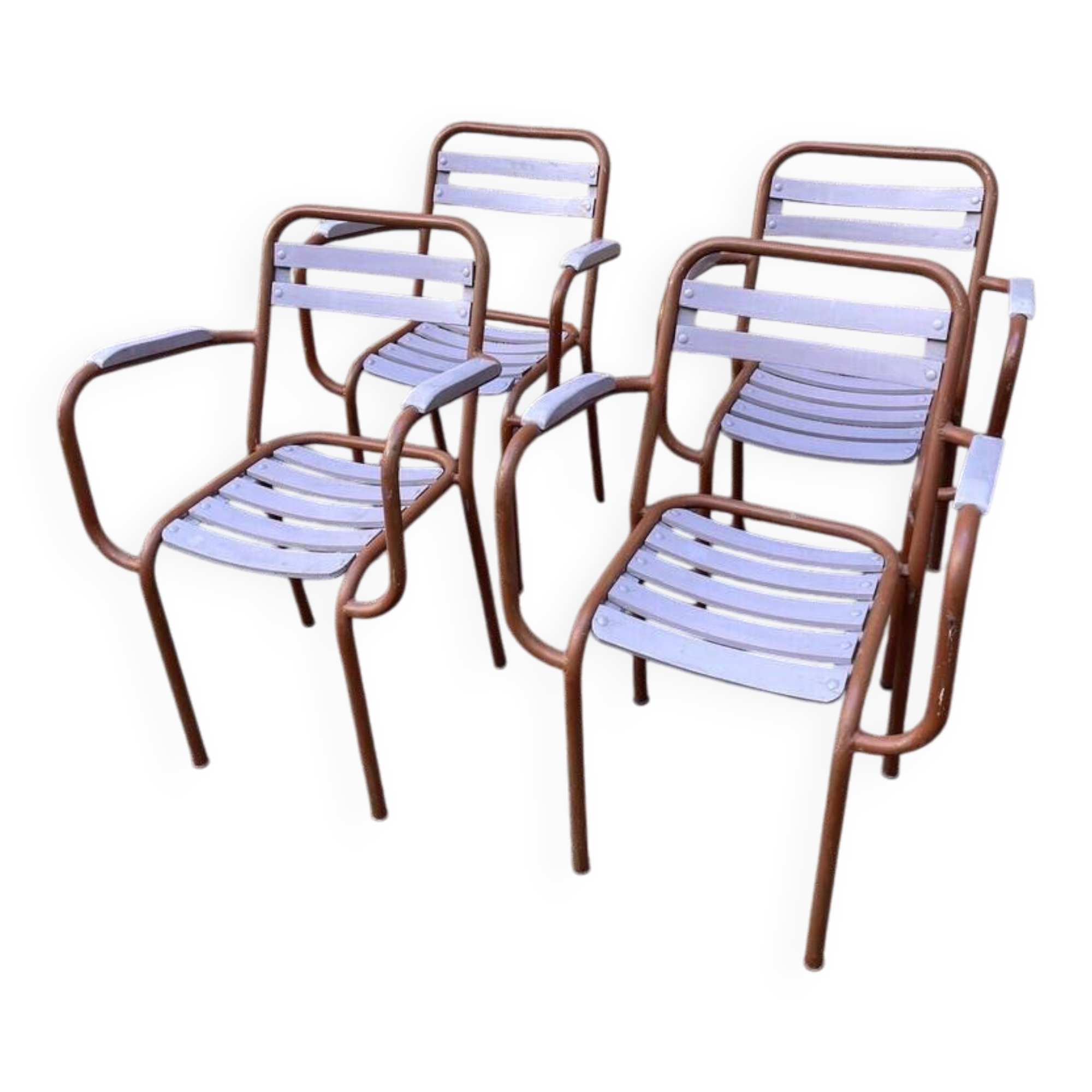 4 Chaises style tolix vintage -en métal et bois. 1950s. Vintage français. - jolie patine - intérieur ou extérieur couvert - peinture