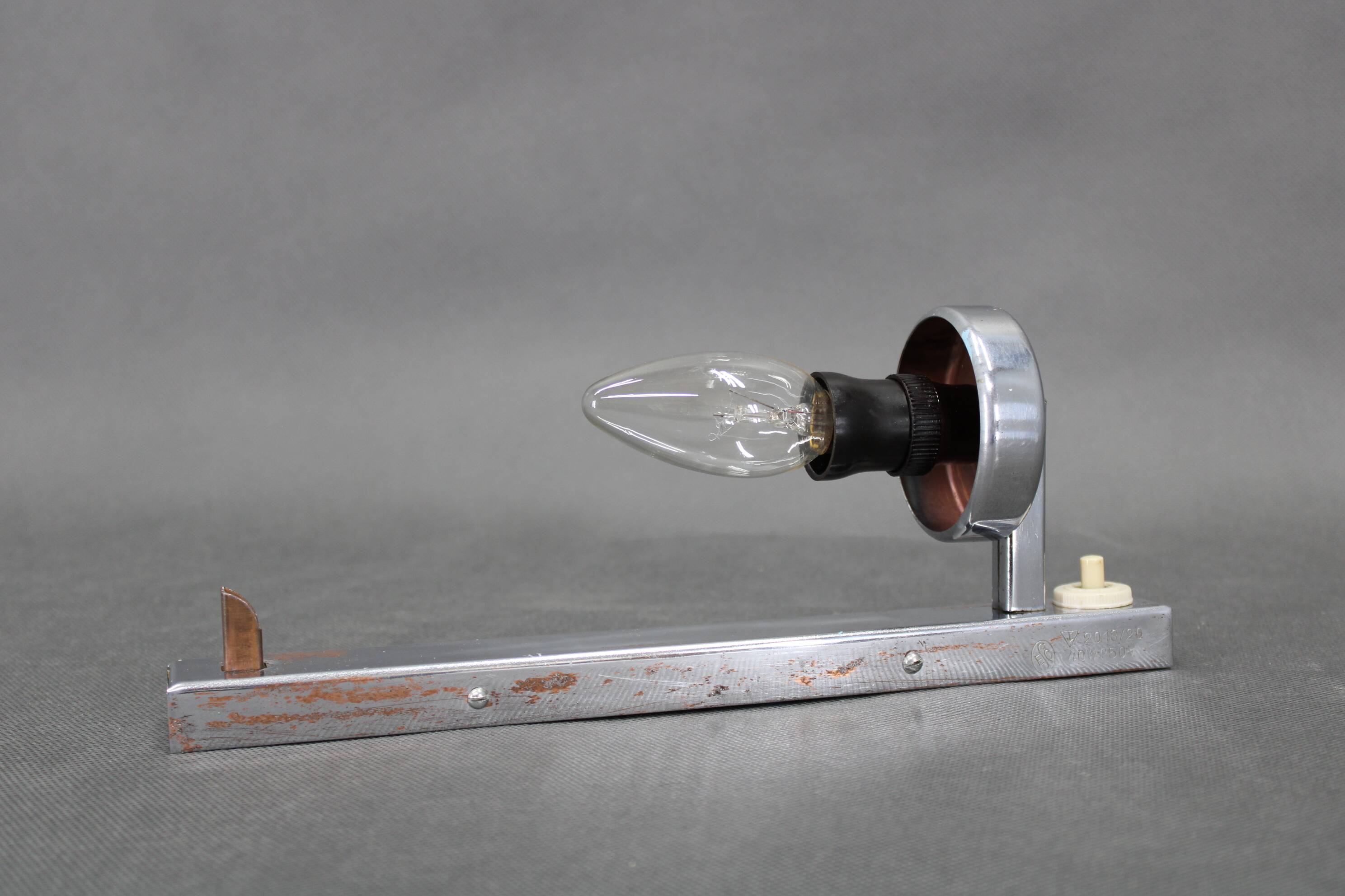 Czechoslovak Bauhaus Art Deco chrome tubular wall light, 1930s