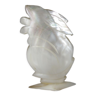 Mother-of-pearl vase