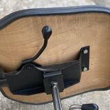 Vintage 1980 adjustable swivel office chair on wheels