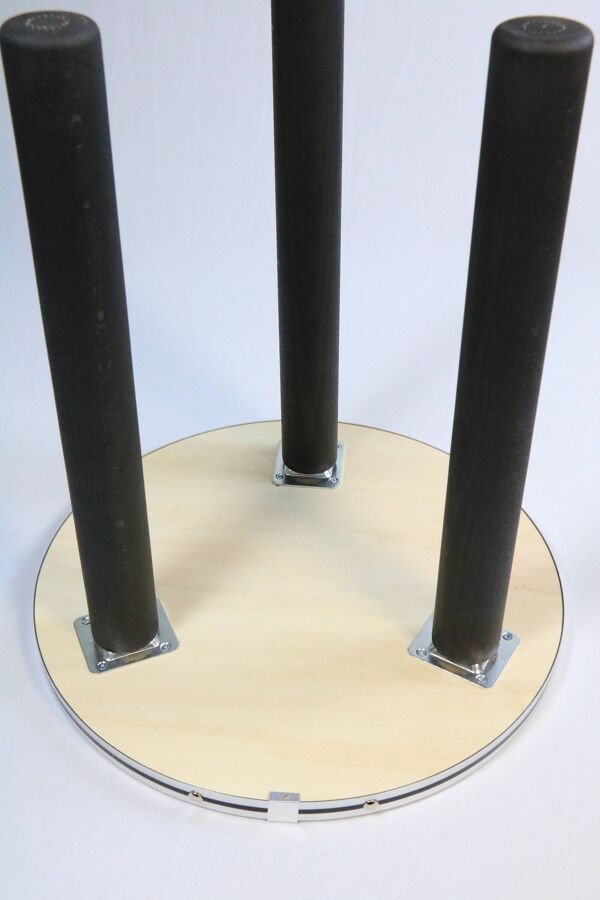 Table d'appoint décorative, style Bauhaus, design contemporain, œuvre d'art