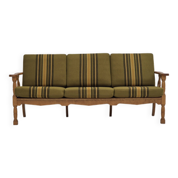 1970s, Danish 3 seater sofa, original condition, furniture wool, solid oak wood.