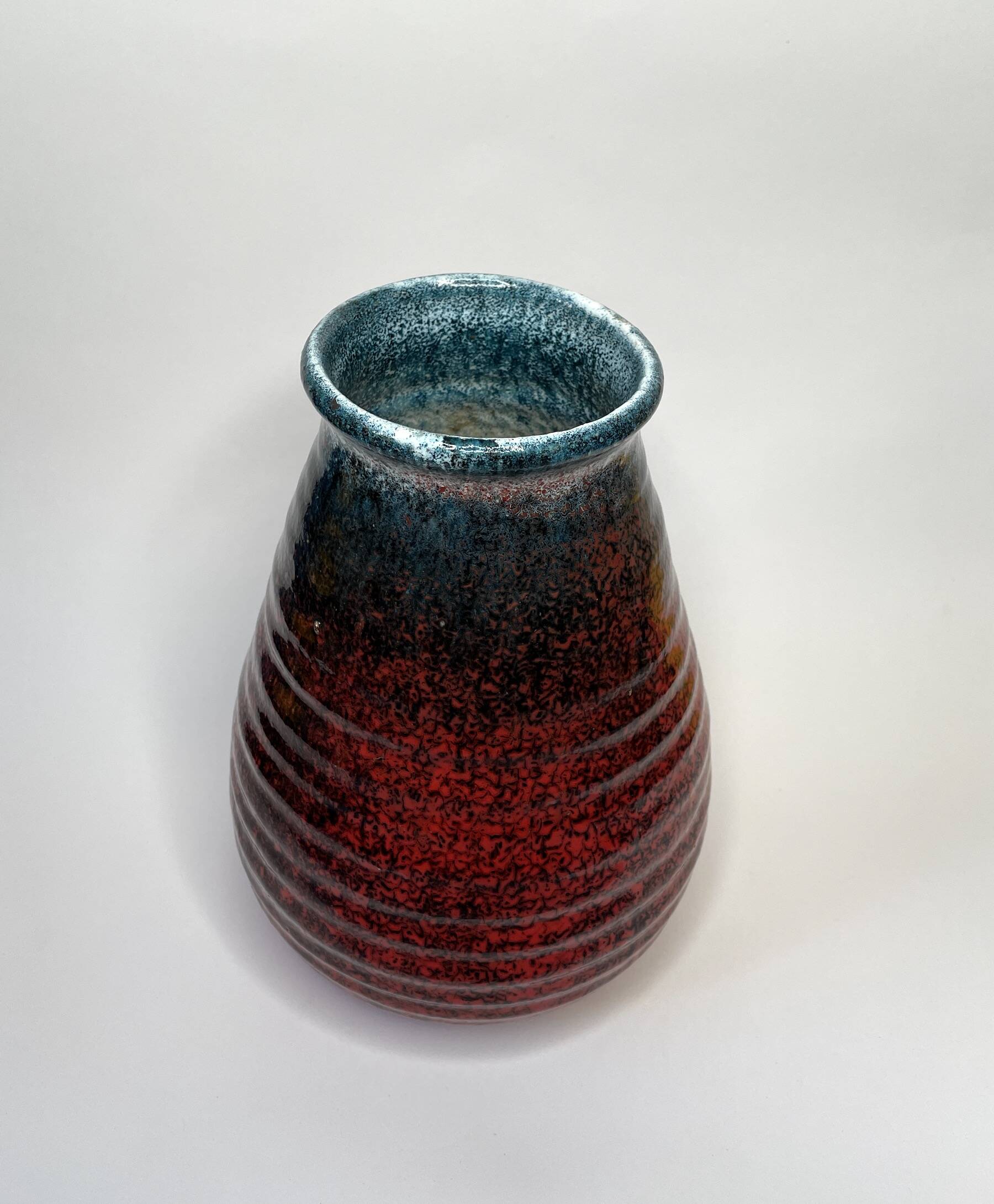 Accolay vase