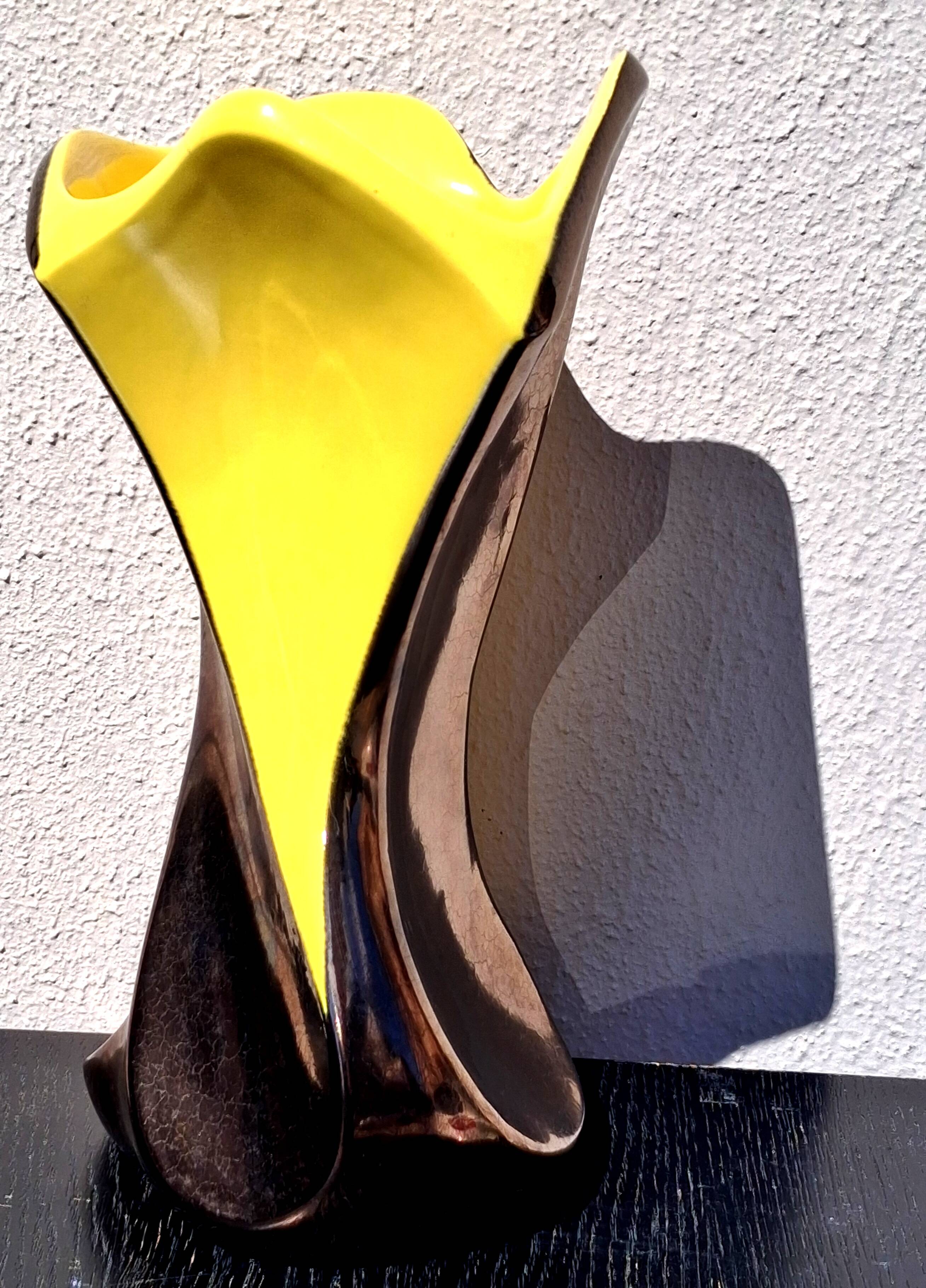 Bicolour yellow and black vase, vintage seventies design, Ceramidi
