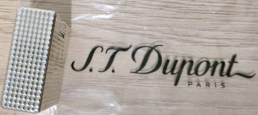 Vintage lighter S.T. Dupont Paris – Guilloché silver – 1980s/1990s
