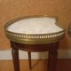 Tables basses bouillotte rognon de style Louis XVI