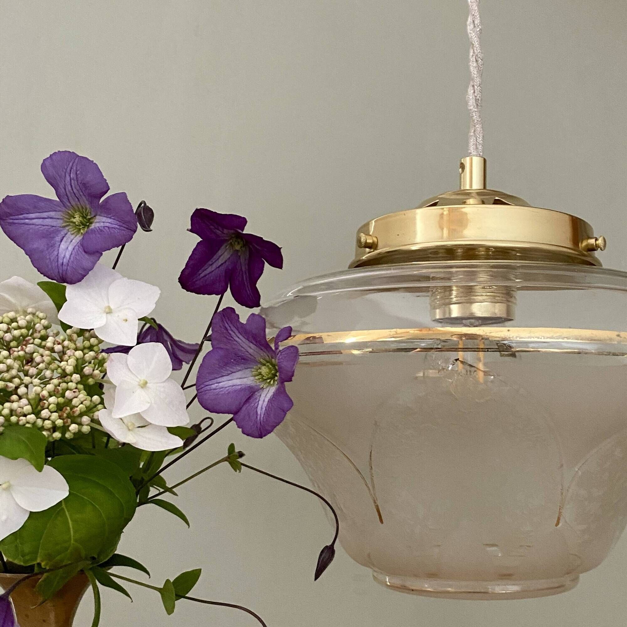 Vintage art deco globe pendant light in white and gold frosted glass