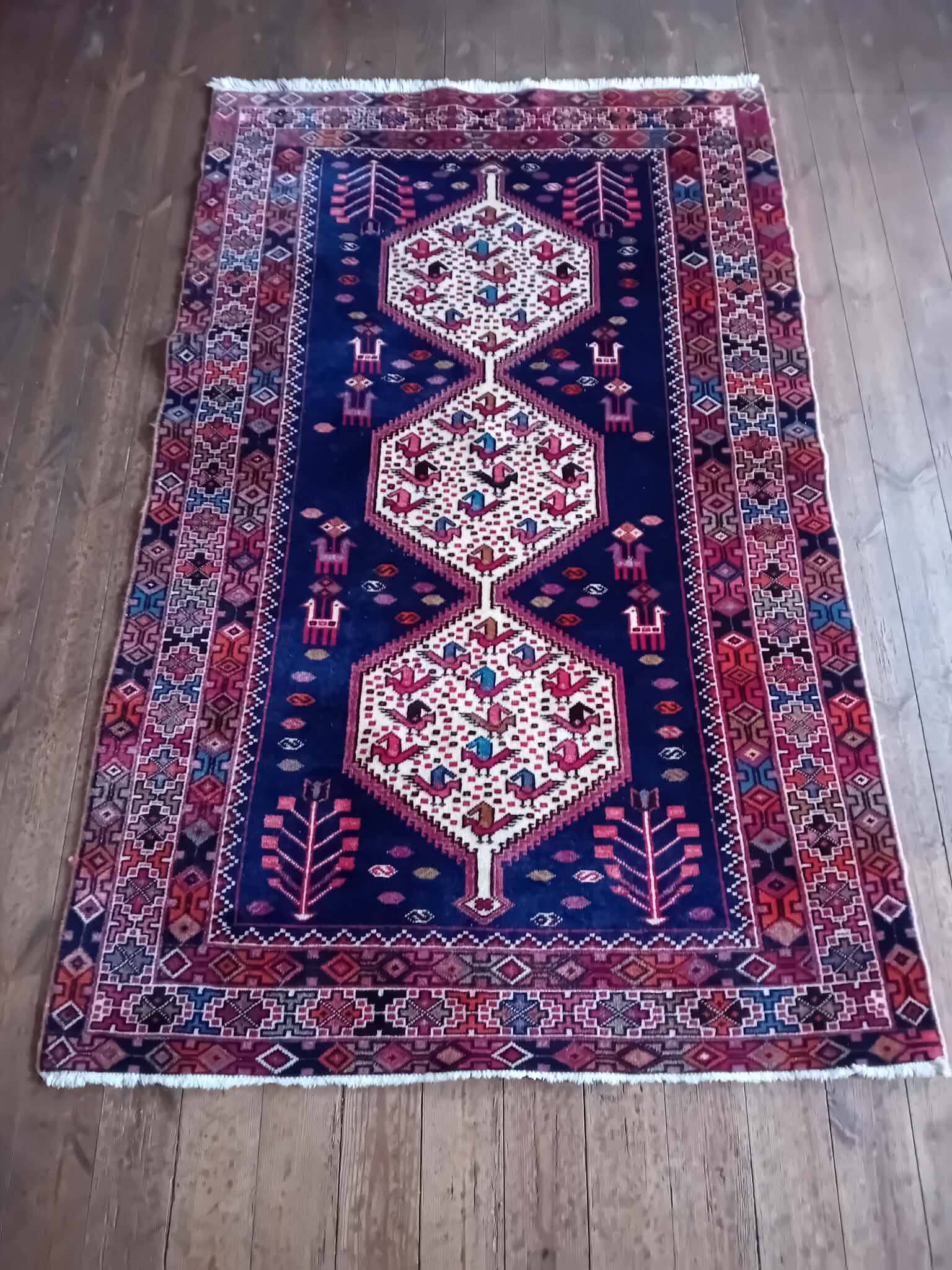 Handmade Persian Abadeh rug 203x125cm