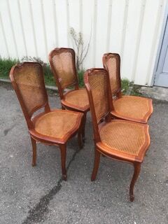 Lot of 4 can chairs