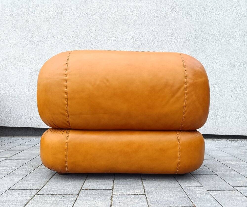 Canapé et fauteuils en cuir cognac par Sapporo pour Mobil, Italie