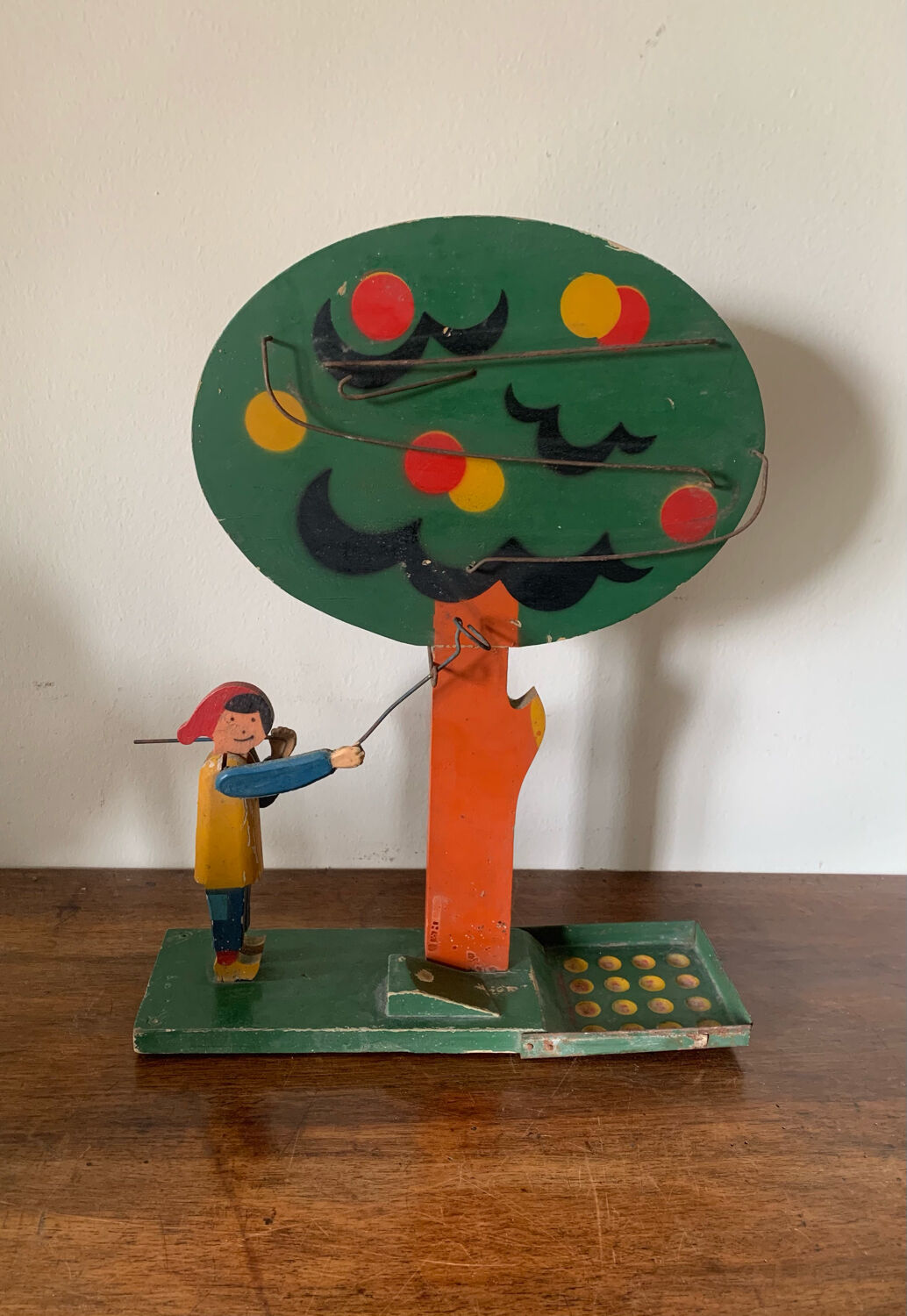 Game of apple picker