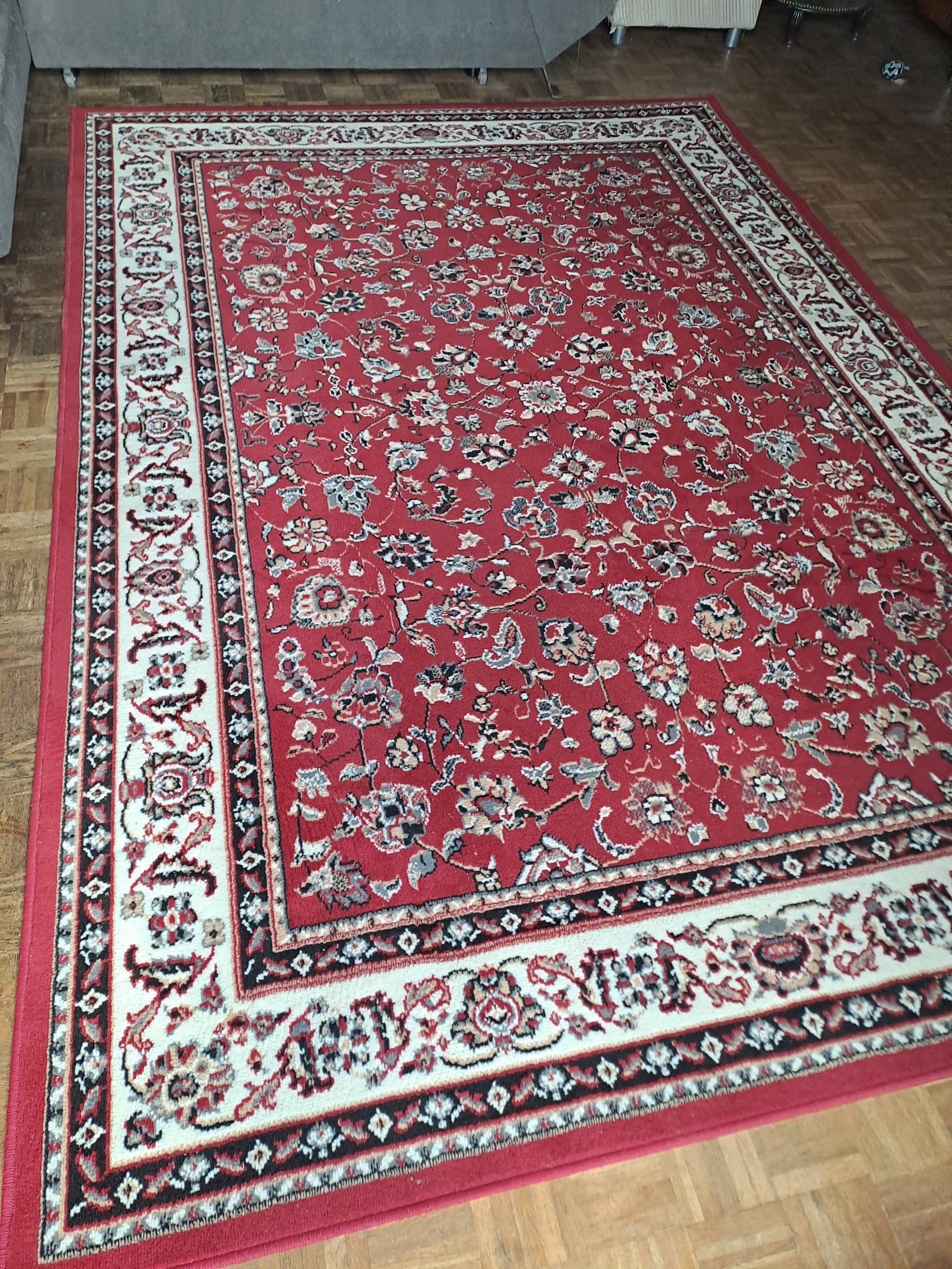 Rug Machine made rectangular Belgium 1990
