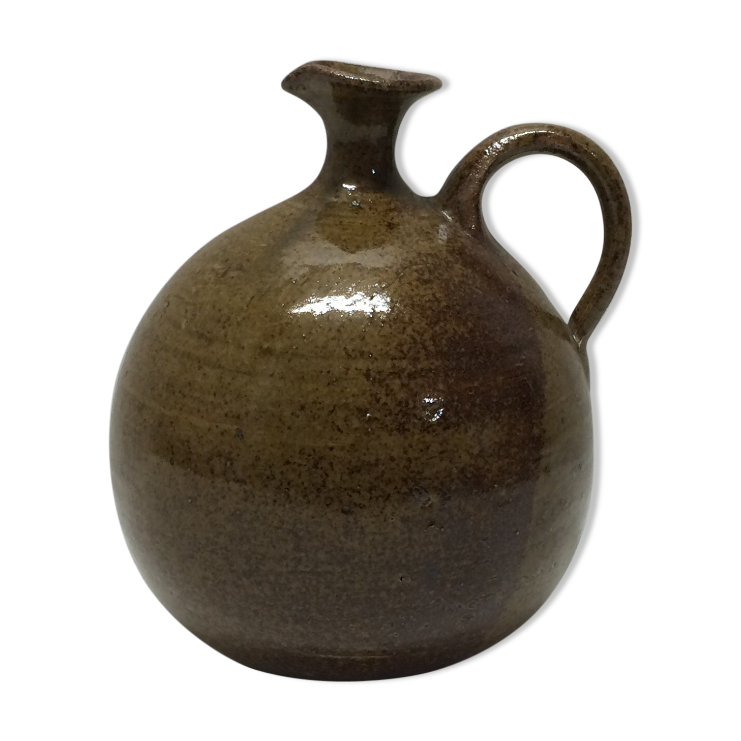 Jar in sandstone with a handle
