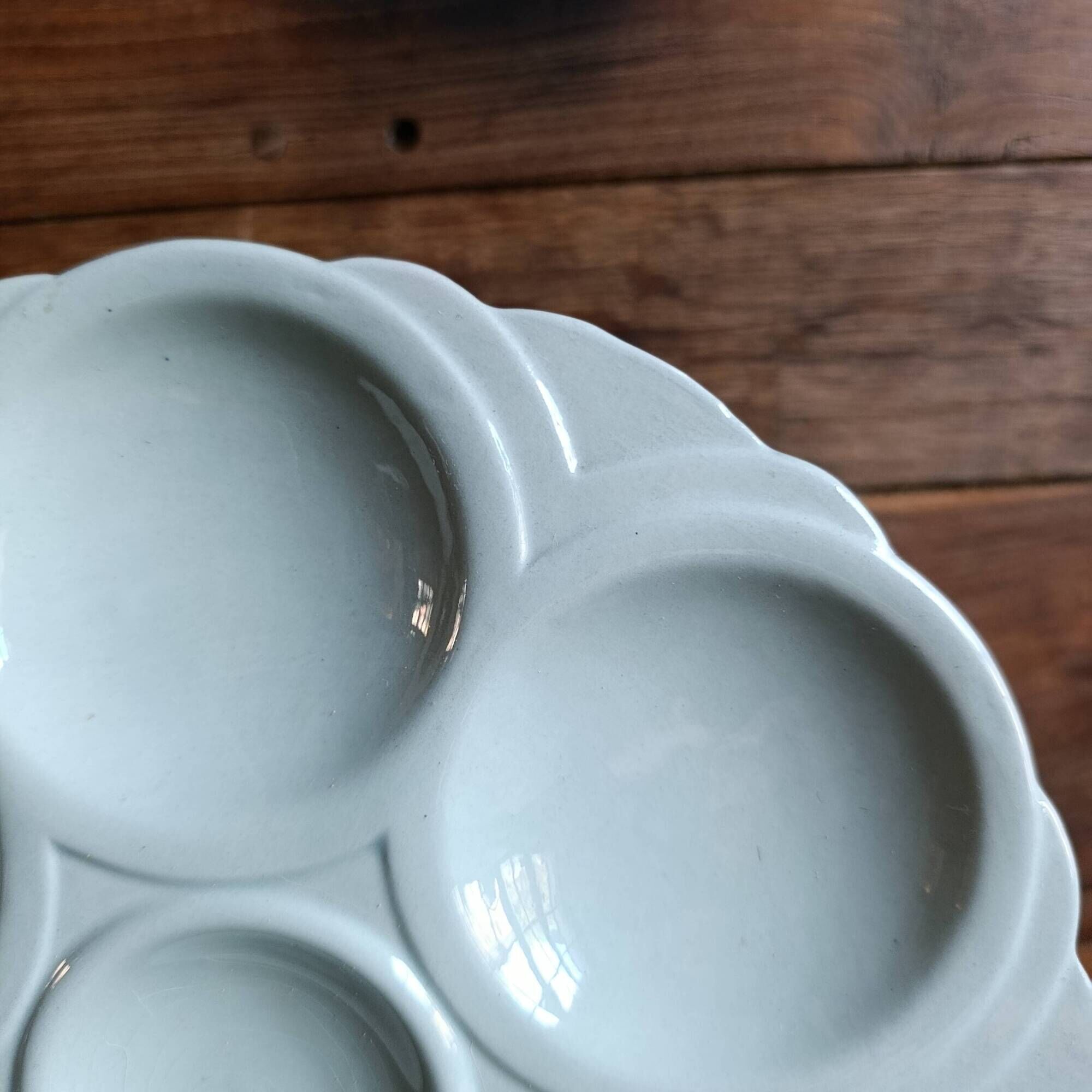 Art Deco French majolica oyster plate from Sarreguemines, aquamarine blue