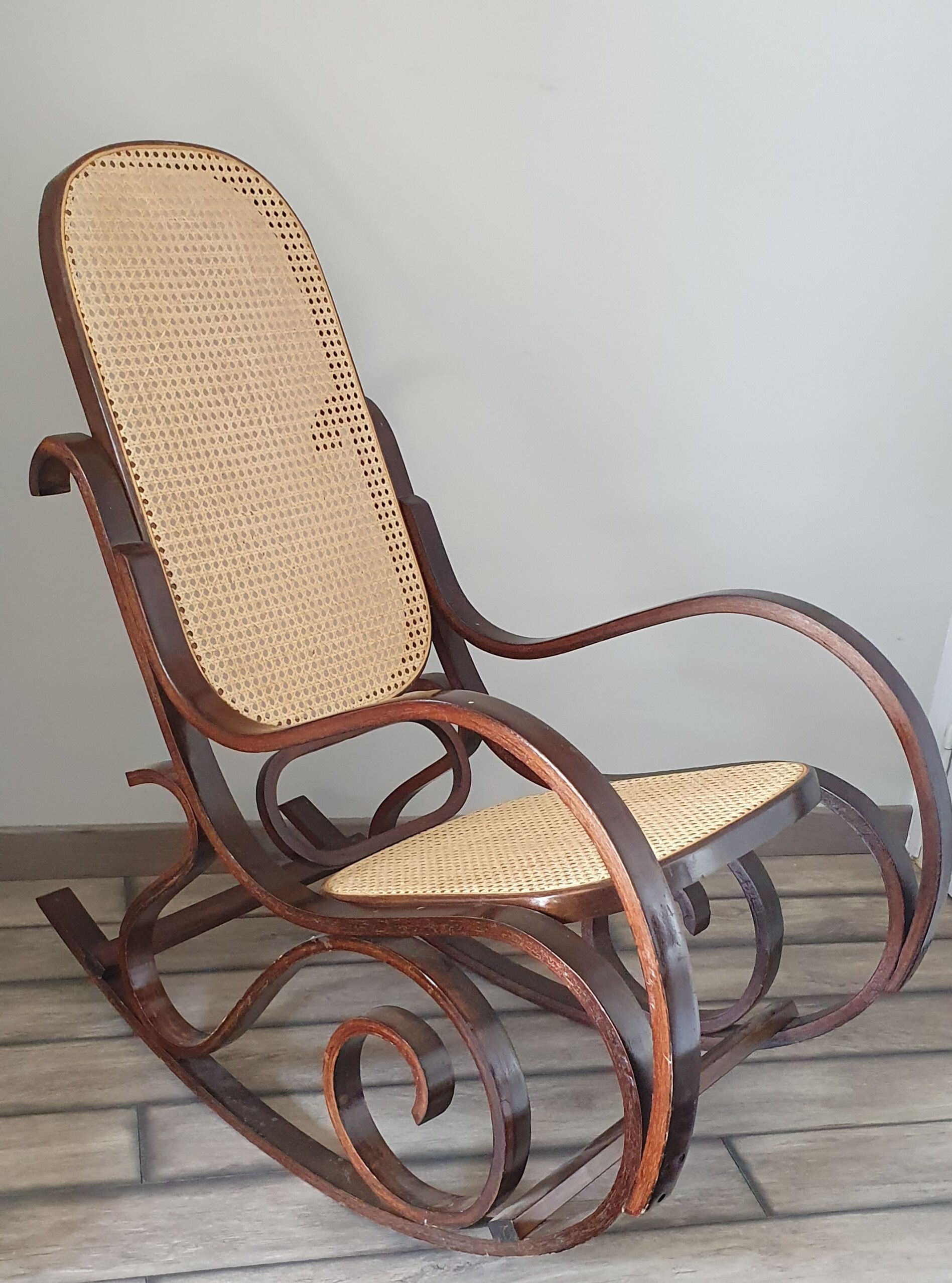 Rocking chair