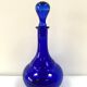 Carafe ancienne en verre bleu cobalt