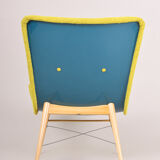 Fauteuils jaunes et bleus du milieu du siècle fabriqués dans les années 1950 en Tchéquie. Entièrement restauré.