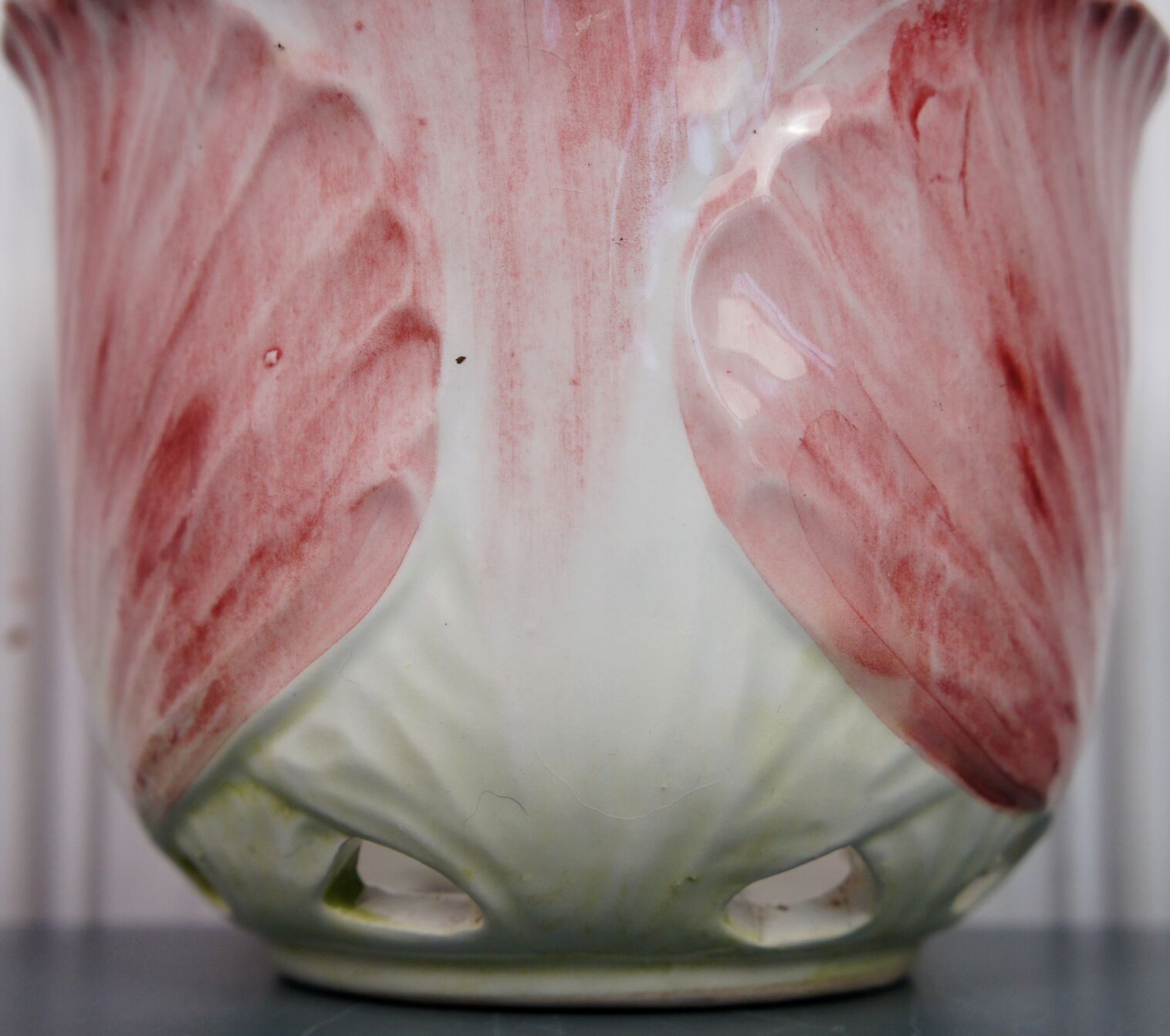 Open ceramic dabbling candoe