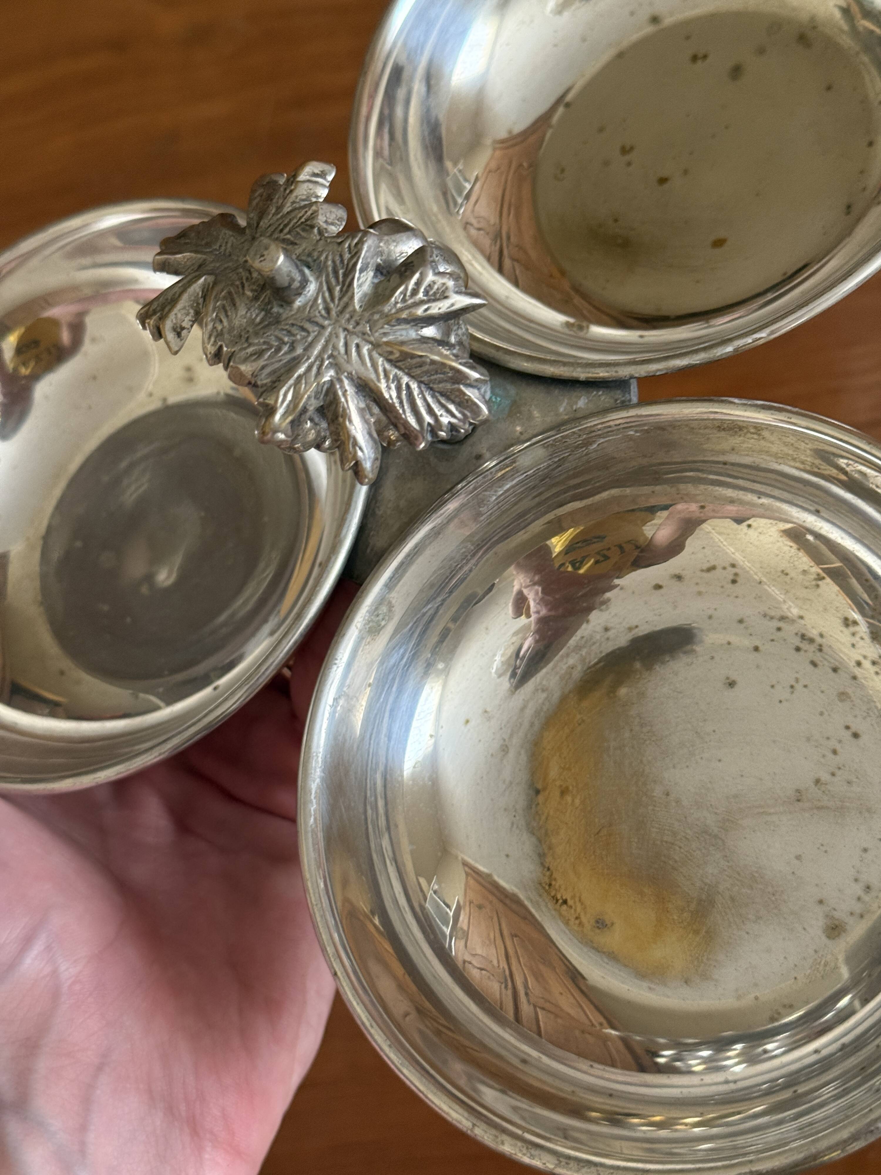 Serviteur à apéritif 3 compartiments en métal argenté – décor végétal