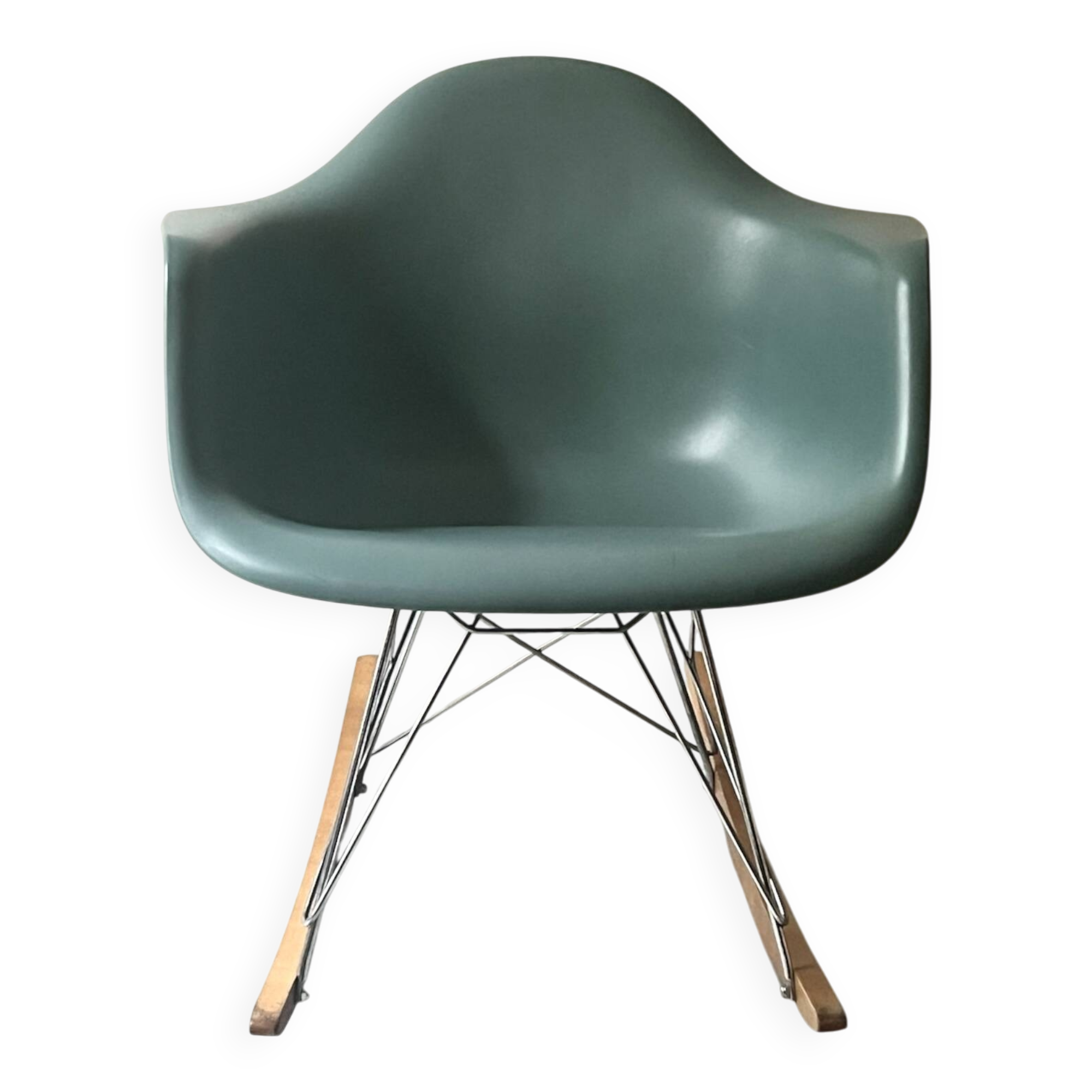 Eames Plastic Armchair RE RAR rocking chair design, Vitra edition.