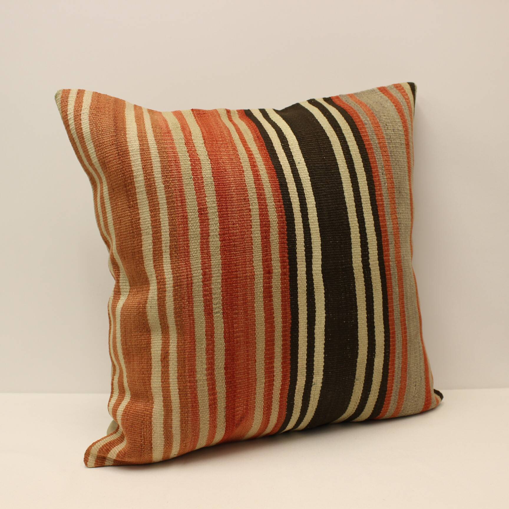 Coussin kilim,60x60 cm, A-275