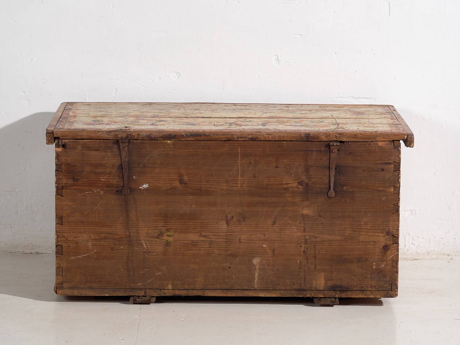 Antique hand-painted folk-style trunk (c.1880) #14