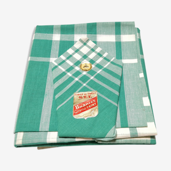 Green scottish varrée tablecloth ans 6 towels