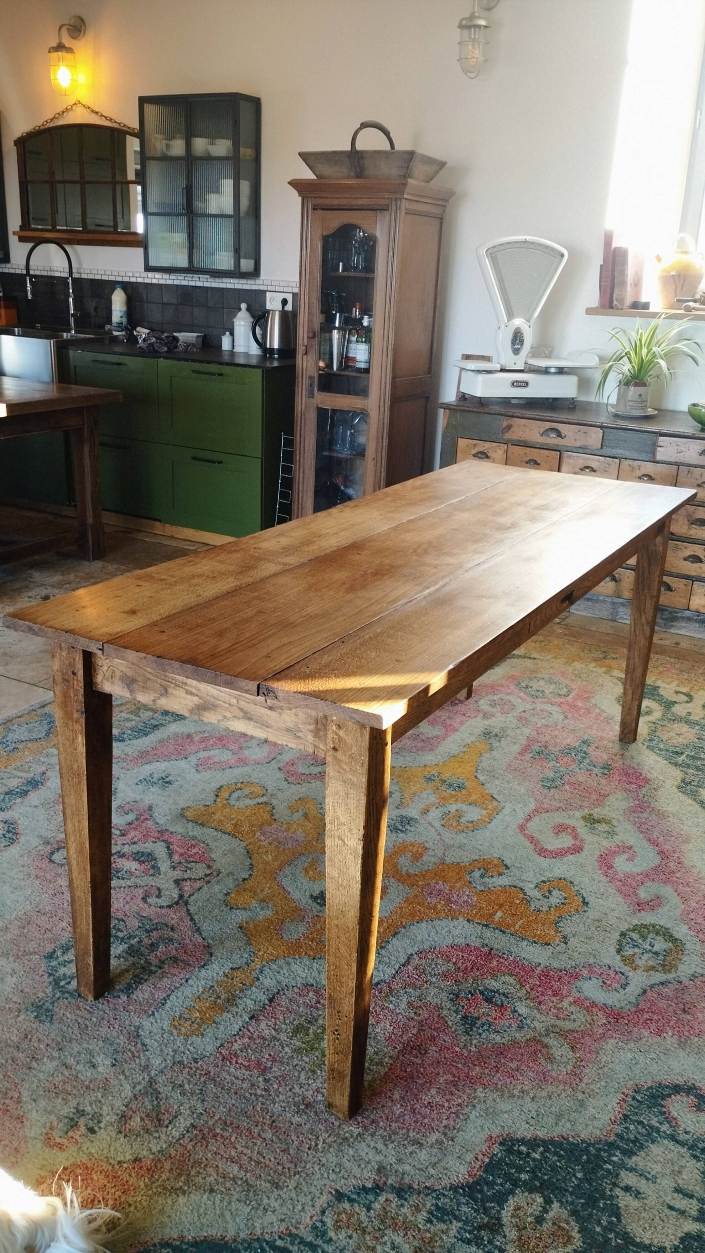 Farm table in sold oak