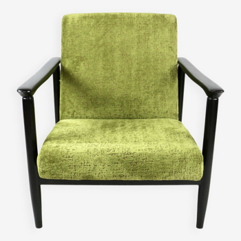 Fauteuil GFM-142 vert olive attribué à Edmund Homa, bois marron foncé 1970