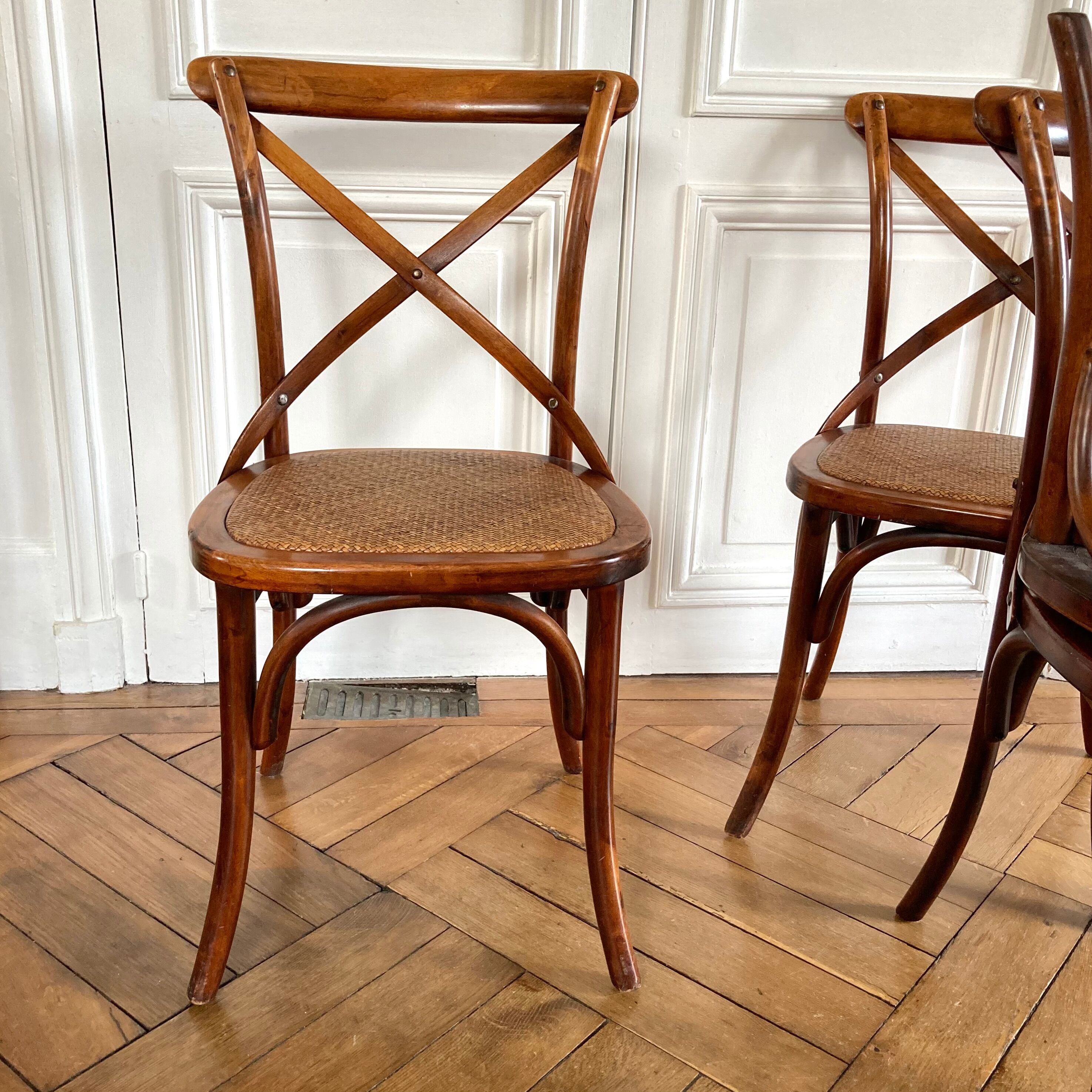 4 chaises bois et cannage style bistrot