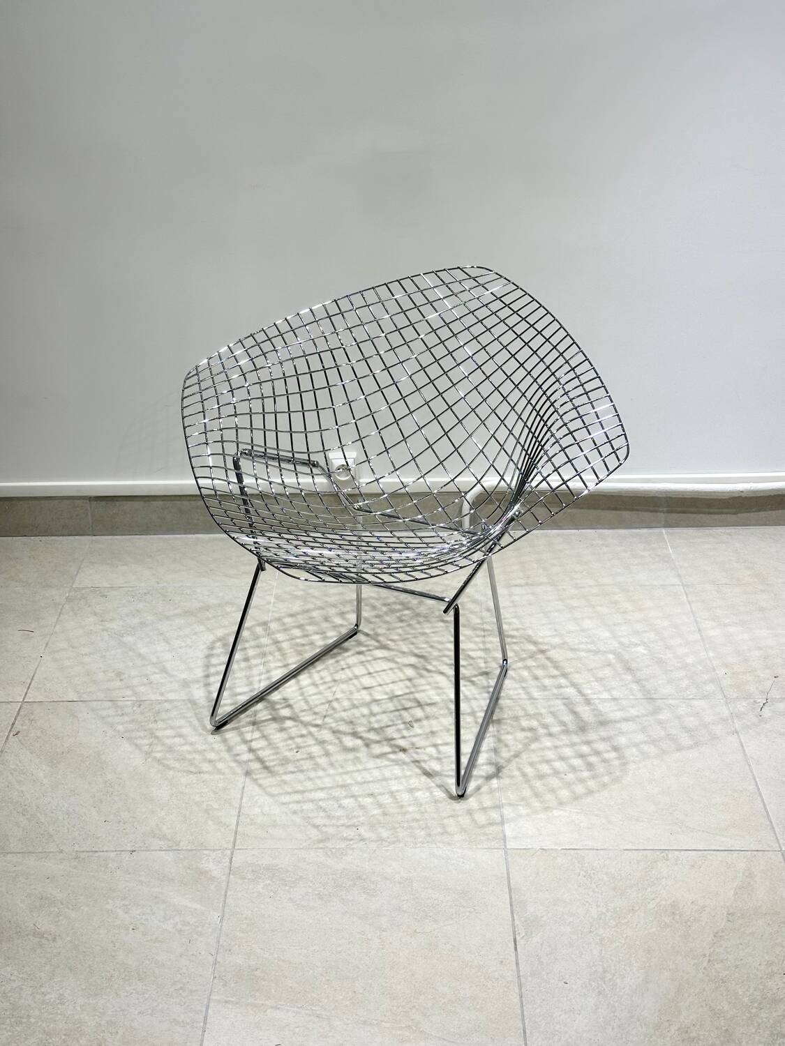 Pair of Knoll Diamond Armchairs by Harry Bertoia