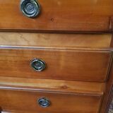 Chest of drawers in cherry