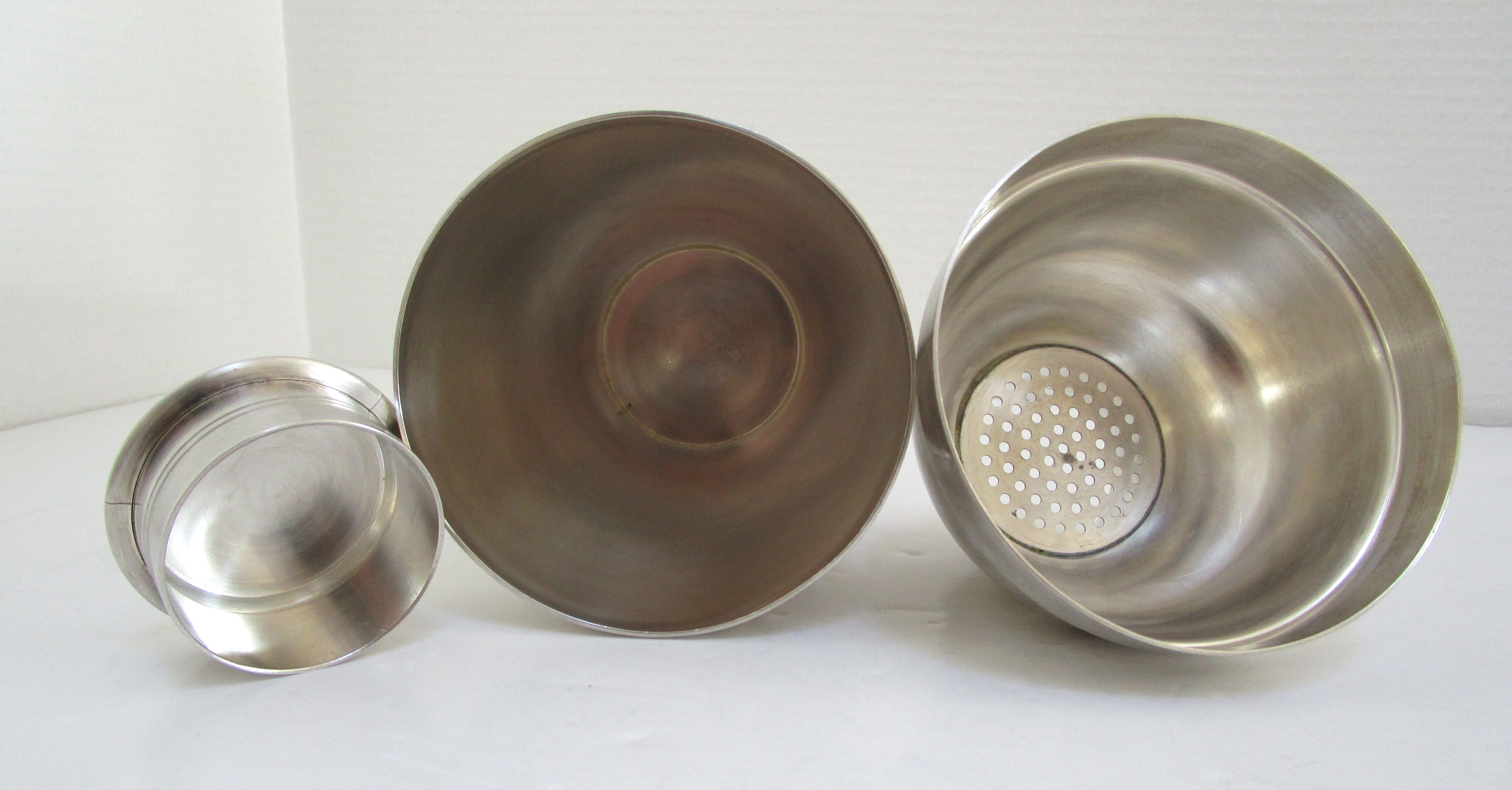 Christofle Gallia silver metal shaker