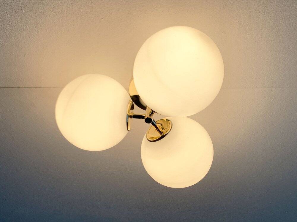 Brass suspension from the Swiss space age mid-century by E.R. Nele for Temde, 1960s.
